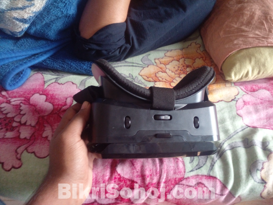 Shinecon G06A VR BOX and remote control